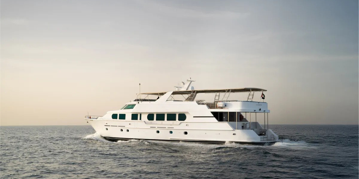 Experience Unmatched Elegance with a Yacht Tour in Dubai